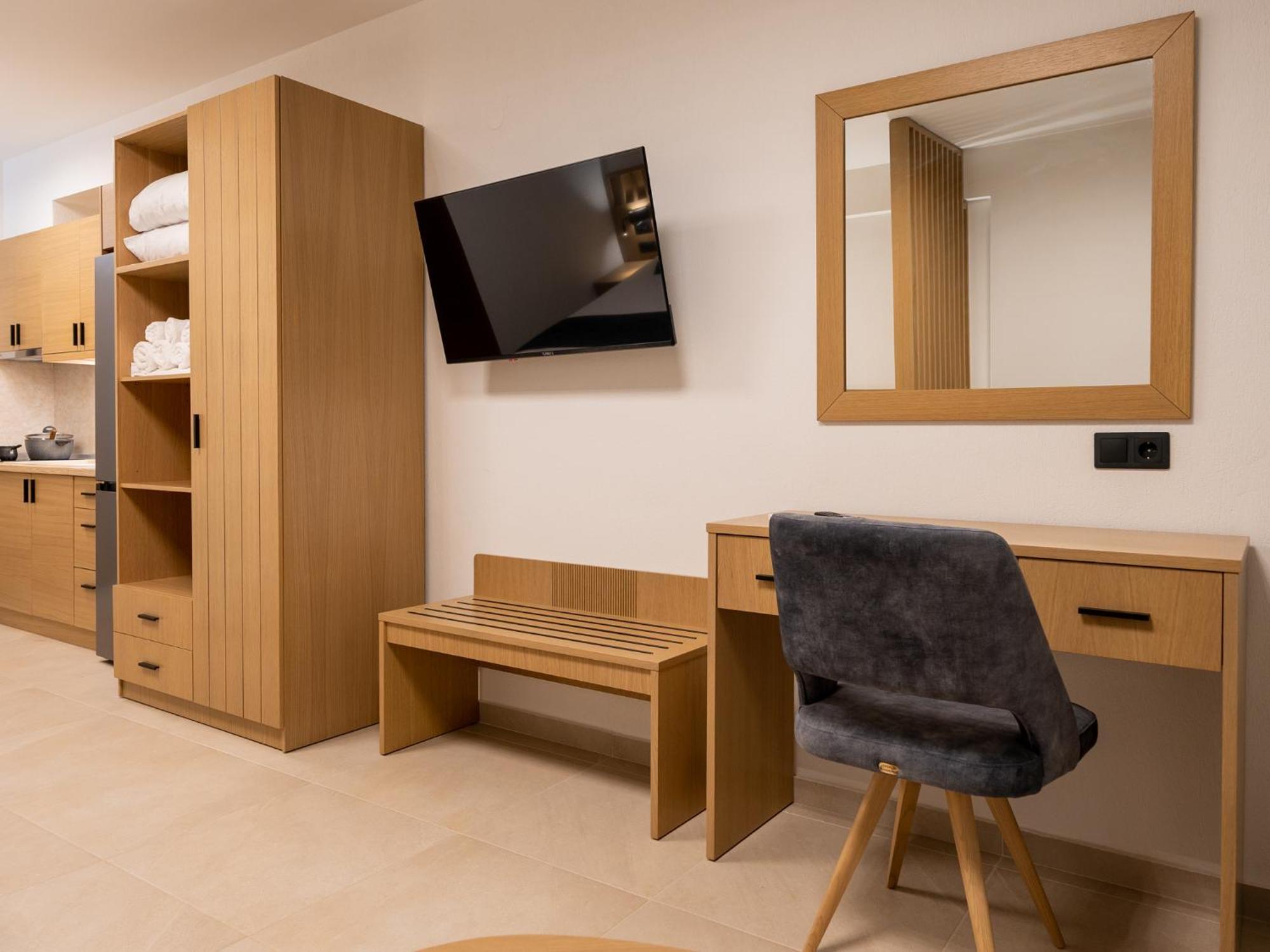 Antony'S Luxury Apartments 尼基季 外观 照片